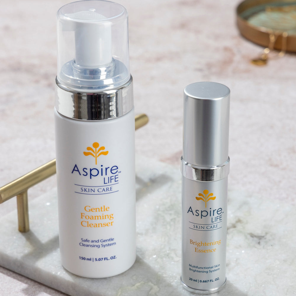 AspireLIFE® Brightening Set – targeted skincare duo for fading discoloration and boosting radiance with Vitamin C and antioxidants.