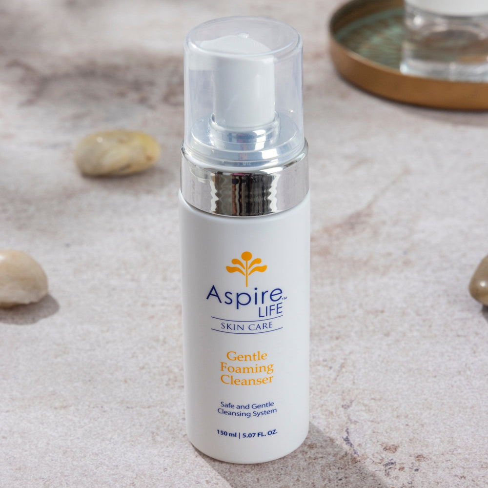 AspireLIFE® Gentle Foaming Cleanser – fragrance-free natural face wash for sensitive skin with marine and plant-based ingredients.